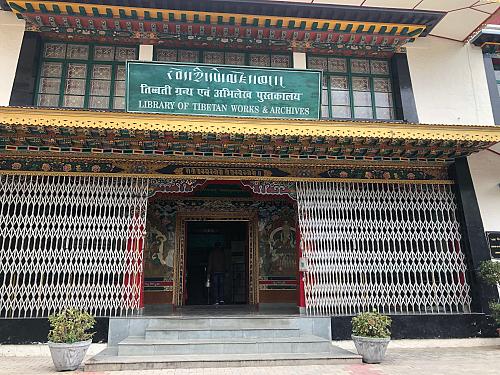 Bibliothèque centrale tibétaine en exil, Dharamsala (Himachal Pradesh), 2022. Crédit : Françoise Robin